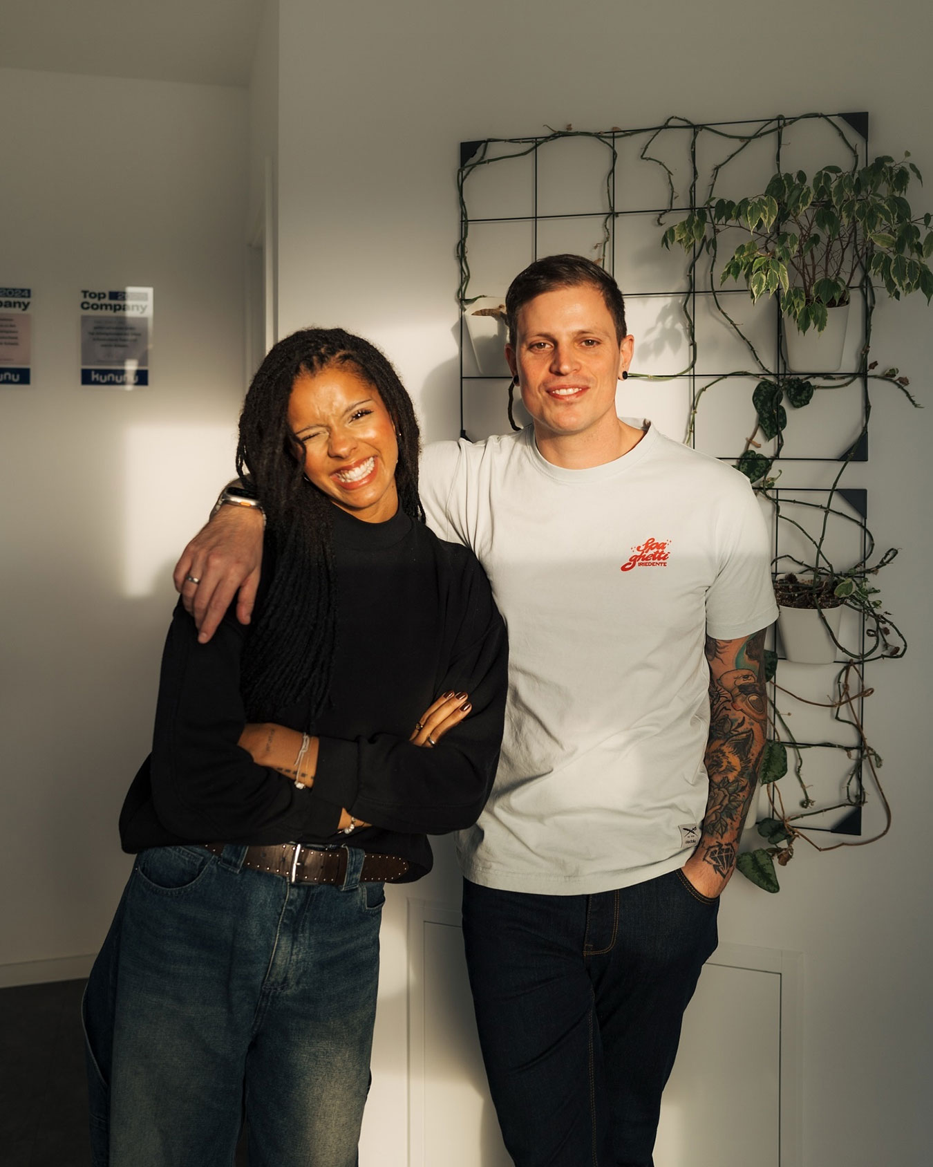 Steven Megerle mit Eyleen Goldschmidt - Eyleen startete ihre Karriere bei new media labs in Wittlich. Heute ist sie erfolgreiche Influencerin aber vor allem eine Freundin der Werbeagentur